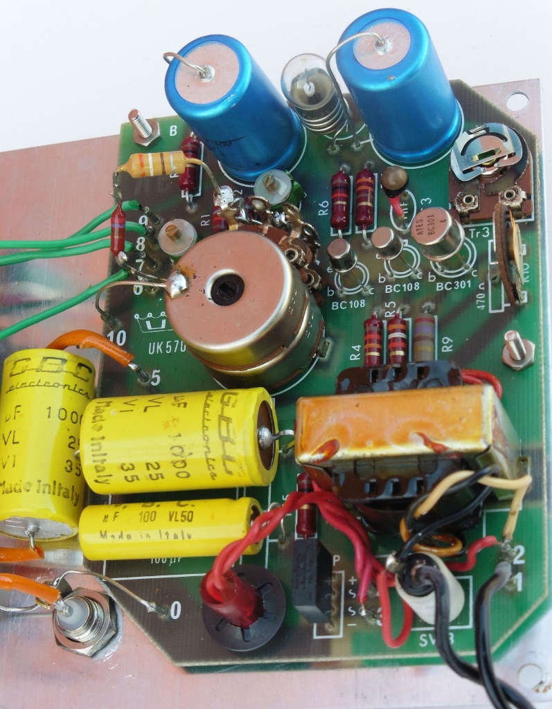 amtron_audio_generator_uk570_07